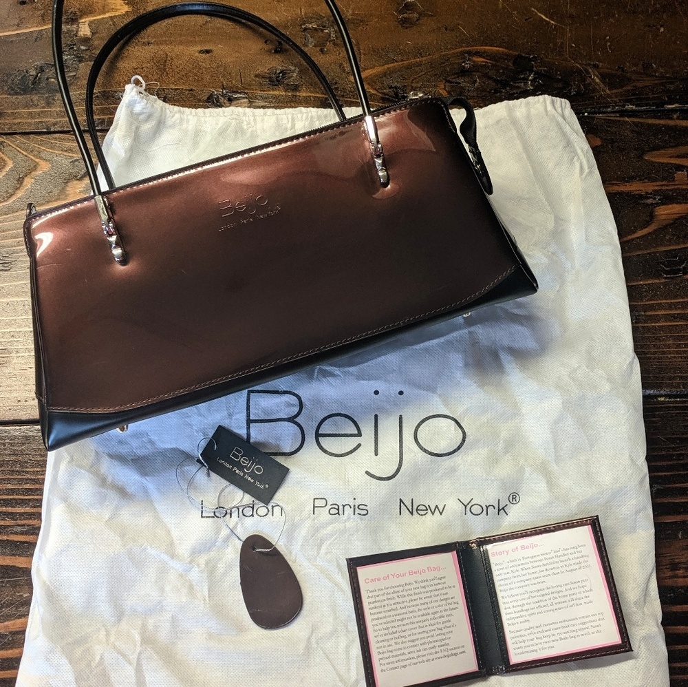 Beijo | Plum Uptown Shoulder Bag